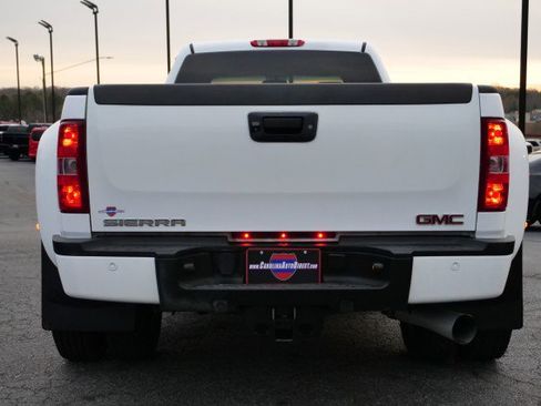 Used 2011 GMC Sierra 3500 Denali image 18