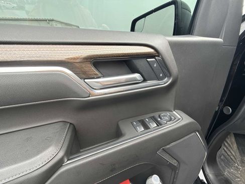 Certified 2025 Chevrolet Silverado 1500 LT Trail Boss AWD/4WD image 15