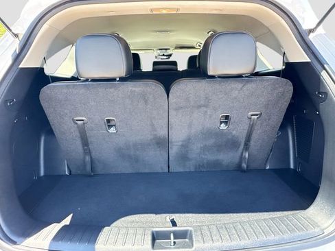 Used 2025 Kia Sorento S AWD/4WD image 26