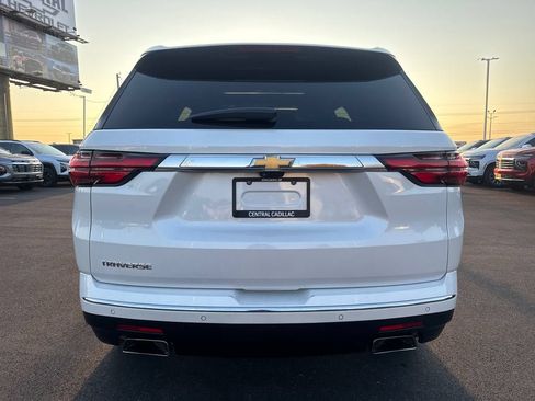 Used 2023 Chevrolet Traverse High Country FWD image 5