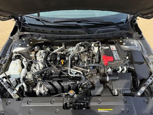 Used 2025 Nissan Altima 2.5 SV image 32