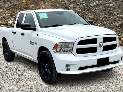 Used 2016 RAM 1500 Express image 10