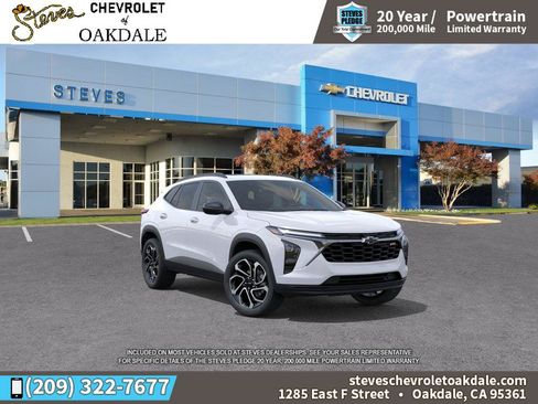 New 2026 Chevrolet Trax RS w/ Sunroof Package FWD image 1