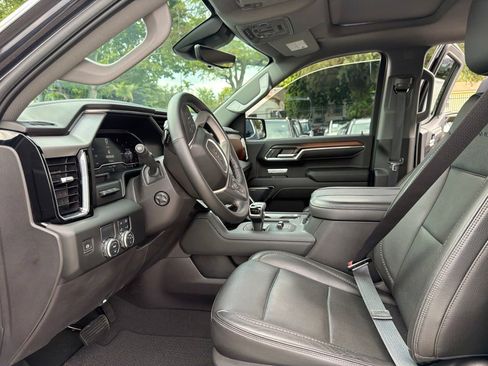 Used 2024 GMC Sierra 1500 Denali w/ Technology Package RWD image 31