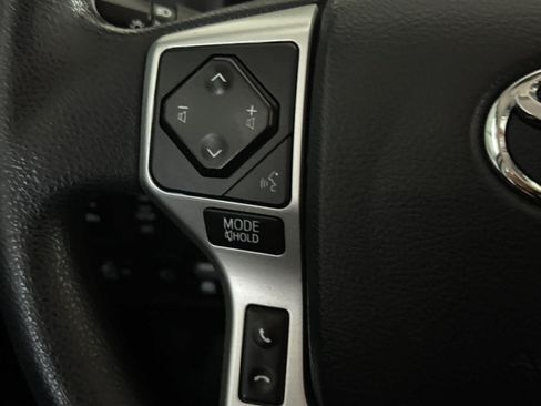 Used 2018 Toyota Tundra SR5 AWD/4WD image 24