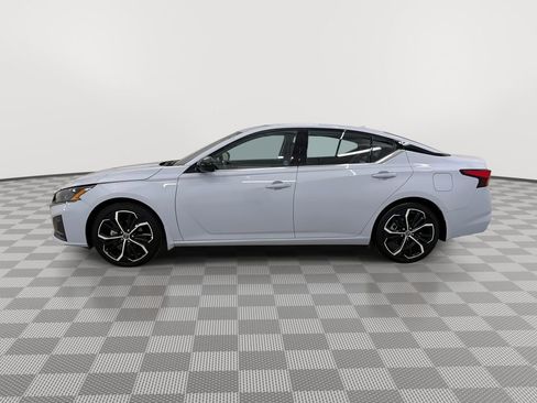 Certified 2024 Nissan Altima 2.5 SR w/ SR Premium Package image 7