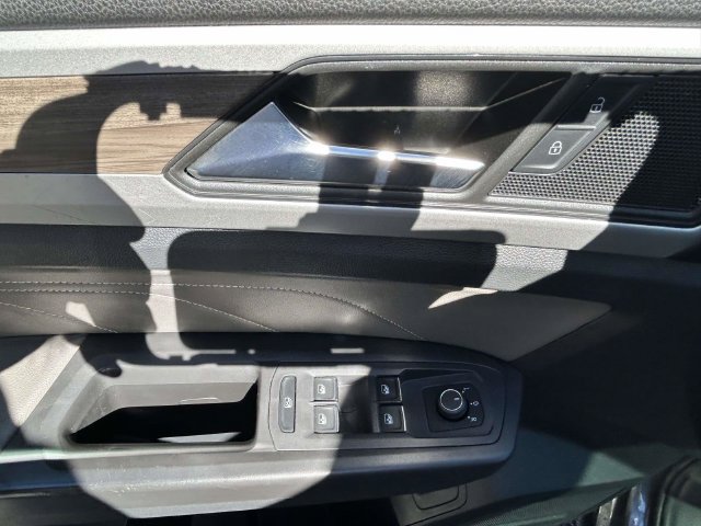Used 2023 Volkswagen Atlas SEL AWD/4WD image 21
