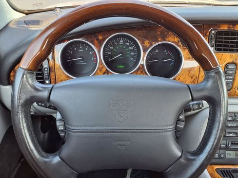 Used 2005 Jaguar XK8 Coupe RWD image 7