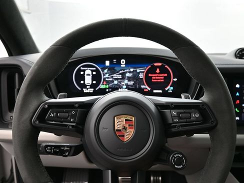 Certified 2026 Porsche Cayenne GTS AWD/4WD image 7