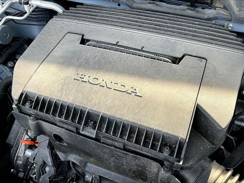 Used 2023 Honda Pilot Elite image 32