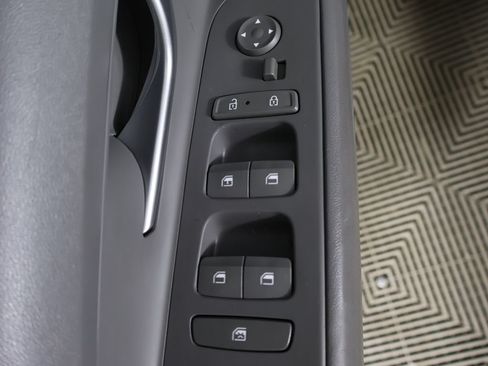 Used 2024 Hyundai Elantra SE FWD image 31