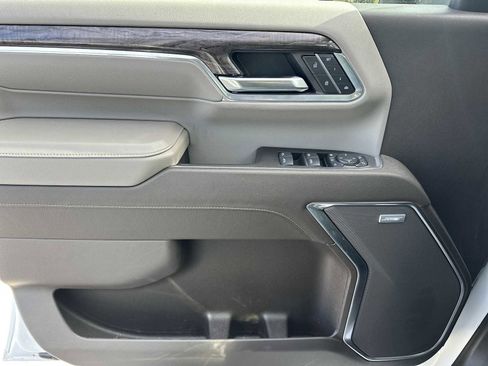 Used 2025 Chevrolet Silverado 2500 LTZ w/ Z71 Chrome Sport Edition image 25