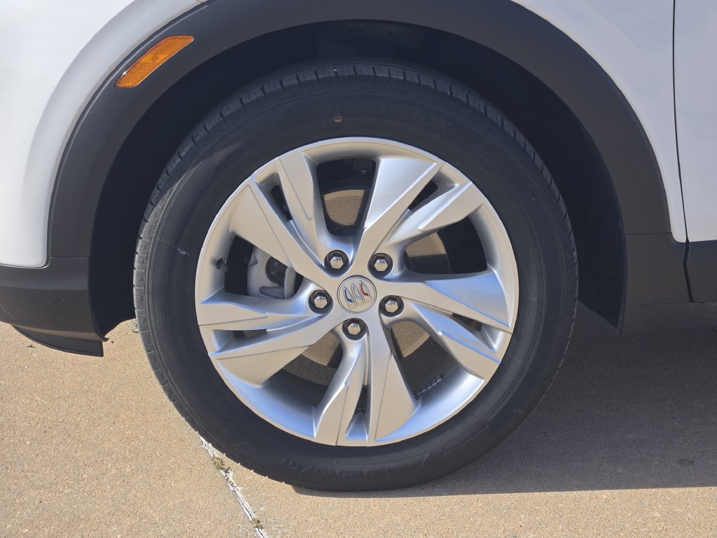 Used 2024 Buick Encore GX Preferred w/ Comfort Package FWD image 27