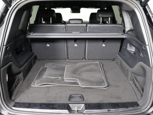 Used 2025 Mercedes-Benz GLB 250 4MATIC image 15