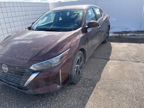 Used 2025 Nissan Sentra SV image 5