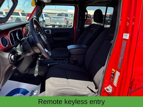 Used 2023 Jeep Wrangler Unlimited Rubicon AWD/4WD image 12