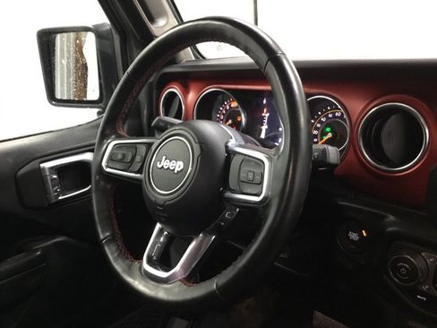 Used 2023 Jeep Wrangler Unlimited Rubicon w/ Cold Weather Group image 34