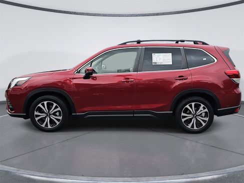 Used 2022 Subaru Forester Limited w/ Popular Package #3 image 6