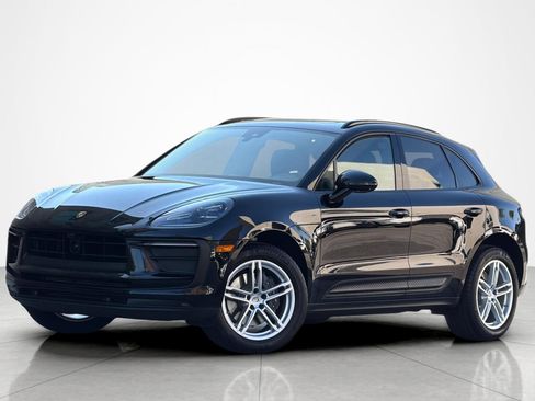 Used 2025 Porsche Macan w/ Premium Package Plus AWD/4WD image 1
