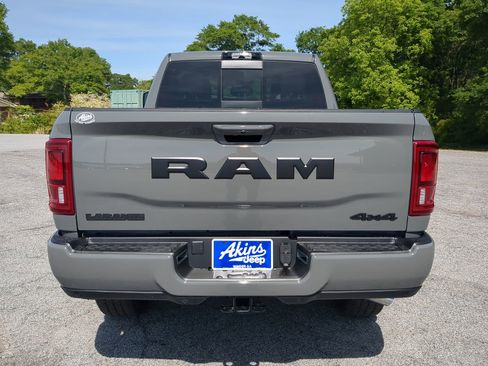 New 2026 RAM 2500 Laramie AWD/4WD image 4