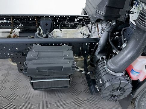 New 2026 Isuzu NPR RWD image 19