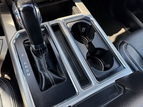 Used 2019 Ford F150 Lariat image 41