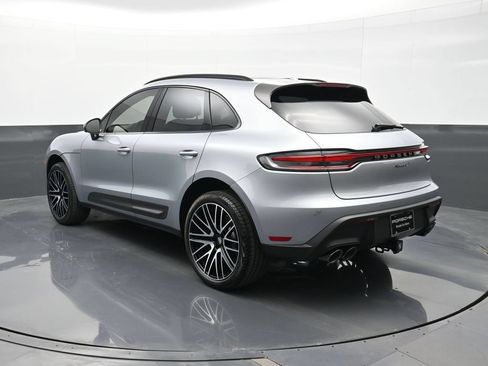 Certified 2025 Porsche Macan Turbo AWD/4WD image 3