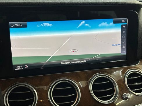 Used 2017 Mercedes-Benz E 300 image 35