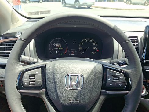 Certified 2026 Honda Odyssey Elite image 25