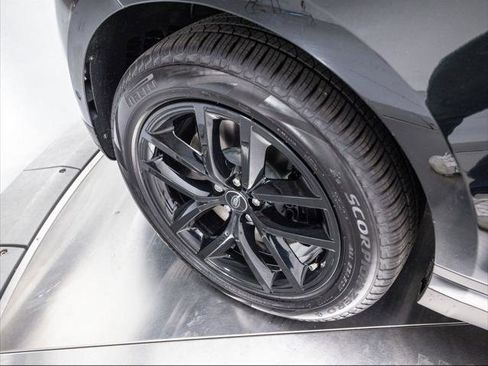 New 2026 Land Rover Range Rover Velar S image 12