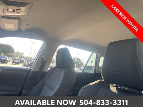 Certified 2025 Toyota RAV4 XLE FWD image 31