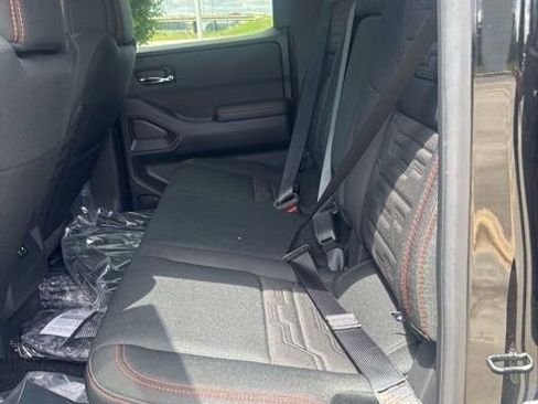 New 2025 Nissan Frontier PRO-4X w/ Tow Package image 2