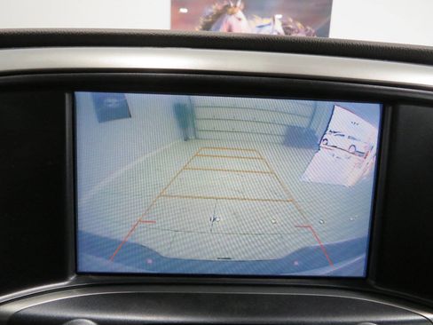 Used 2018 Chevrolet Silverado 1500 LT w/ Texas Edition image 22