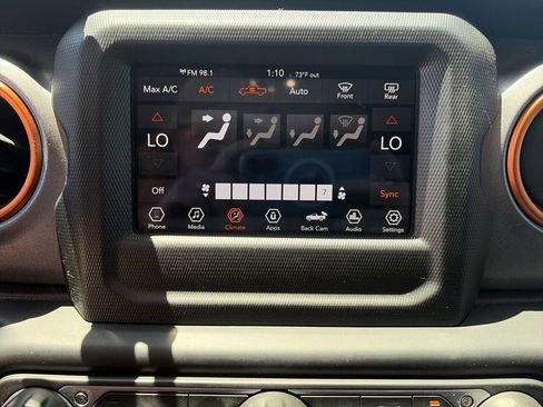 Used 2021 Jeep Gladiator Mojave w/ Trailer Tow Package AWD/4WD image 22