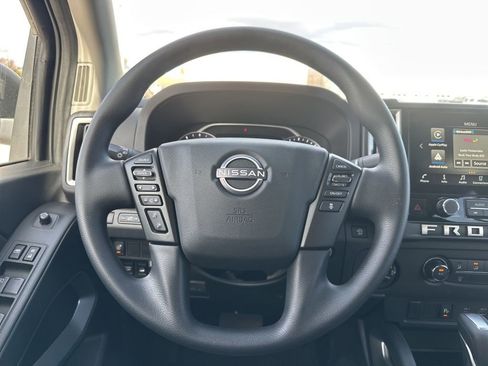 New 2025 Nissan Frontier SV image 10