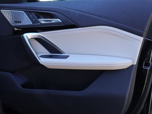 Used 2023 BMW X1 xDrive28i w/ Premium Package image 20