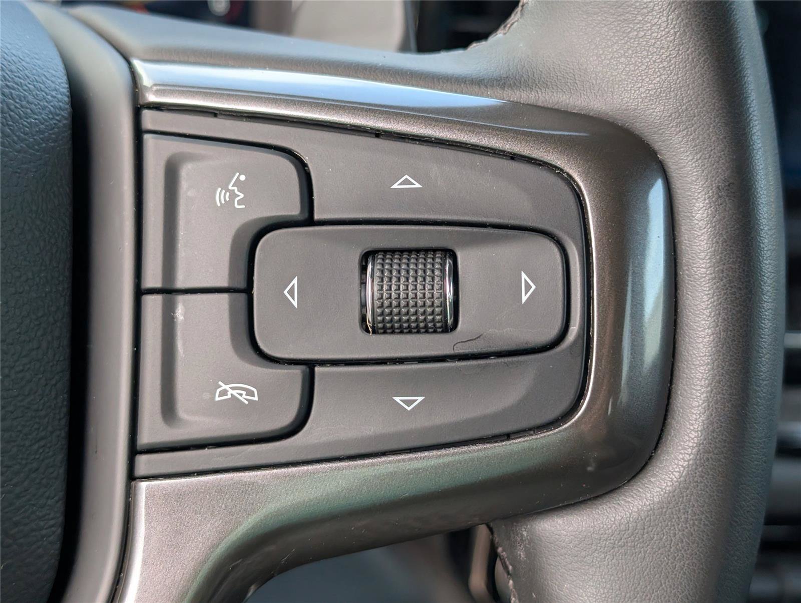 Used 2023 Chevrolet Silverado 1500 ZR2 w/ Technology Package AWD/4WD image 19