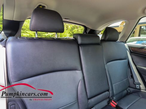 Used 2017 Subaru Outback 2.5i Limited AWD/4WD image 25