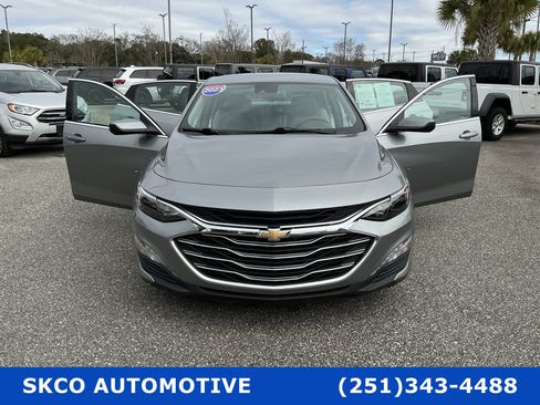 Used 2023 Chevrolet Malibu LT image 30