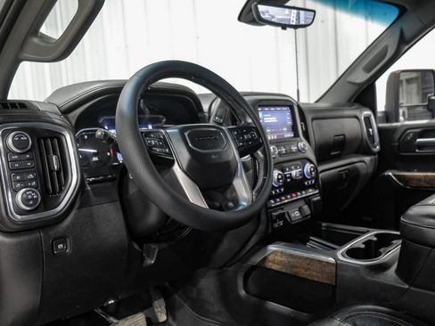 Used 2020 GMC Sierra 3500 Denali w/ Denali Ultimate Package image 15