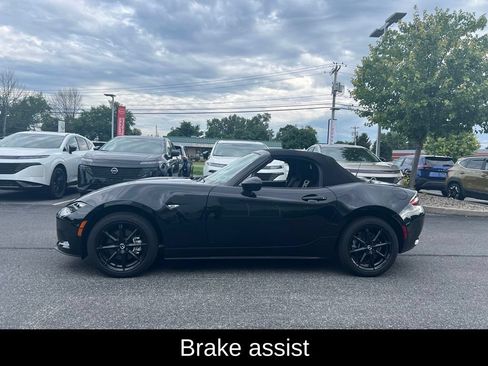 Used 2024 MAZDA MX-5 Miata Sport RWD image 10