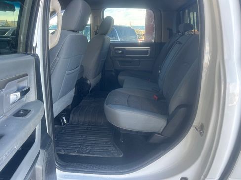 Used 2015 RAM 1500 Classic SLT image 12