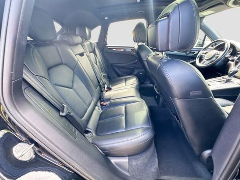 Used 2018 Porsche Macan S AWD/4WD image 29