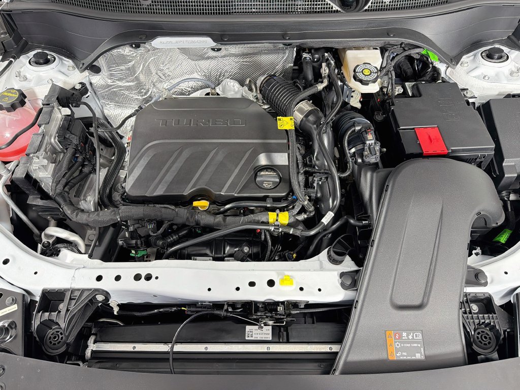 New 2026 Chevrolet Trax RS w/ Driver Confidence Package FWD image 28
