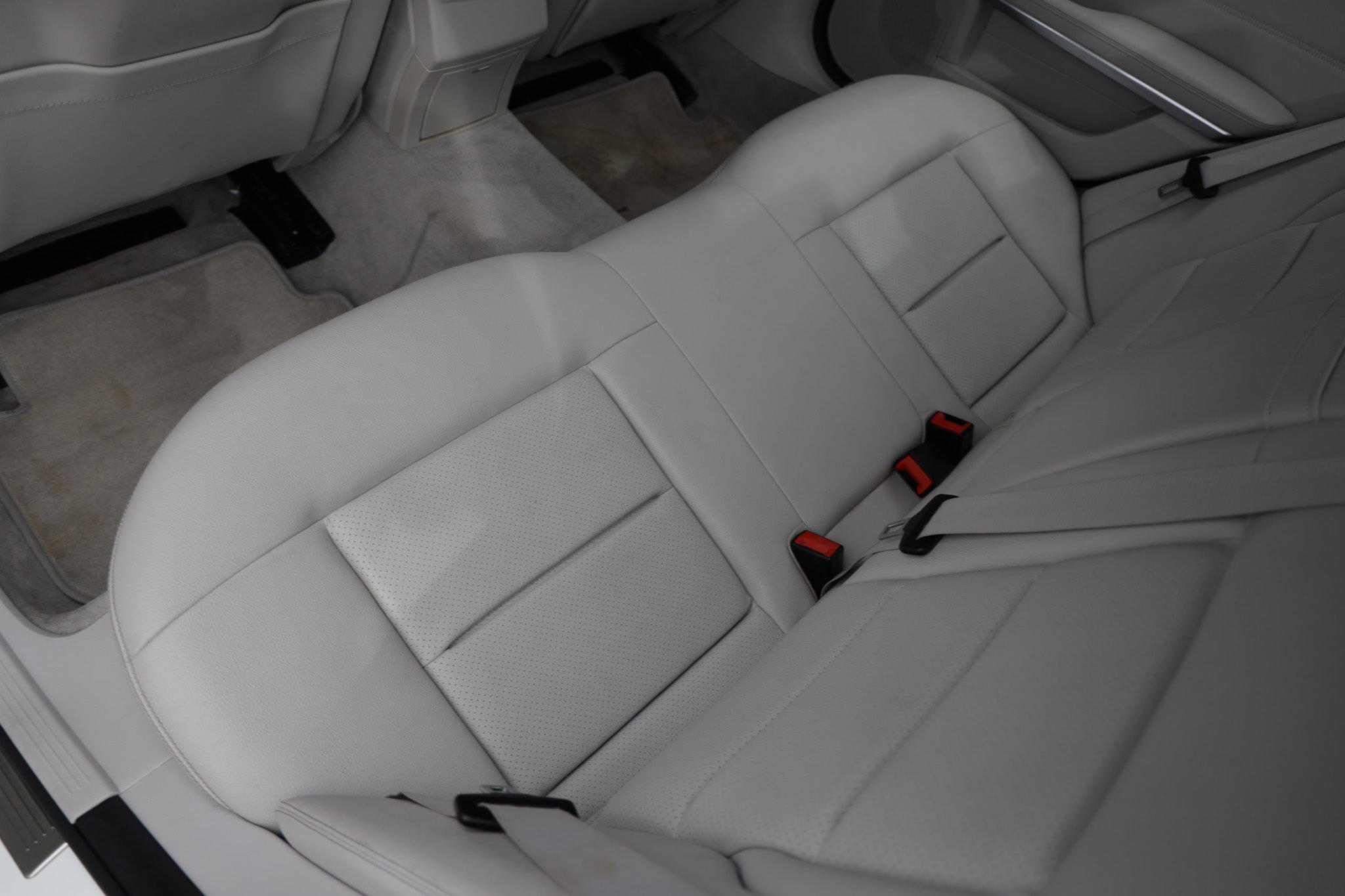 Used 2016 Mercedes-Benz E 350 Sedan w/ Premium Package image 14