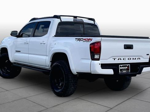 Used 2019 Toyota Tacoma TRD Sport w/ Technology Package AWD/4WD image 12