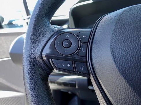 Used 2025 Toyota Corolla LE FWD image 14