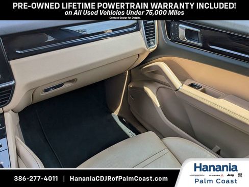 Used 2022 Porsche Cayenne Platinum Edition AWD/4WD image 16