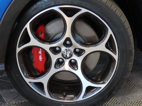 Used 2024 Alfa Romeo Tonale Veloce image 7