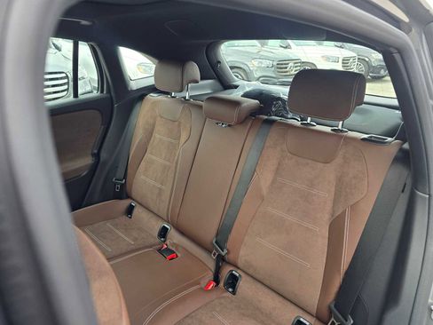 New 2026 Mercedes-Benz GLA 35 AMG 4MATIC image 19